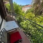 Apartments&rooms Pahljina 게스트하우스 3*