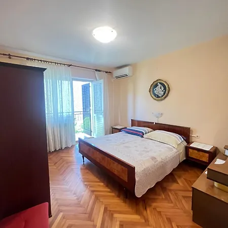 Apartments&rooms Pahljina