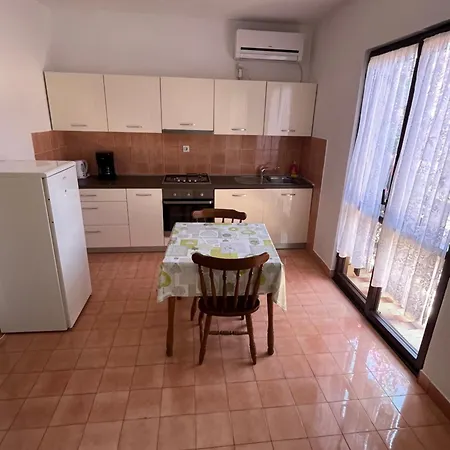 Apartments&rooms Pahljina Gæstehus 3*