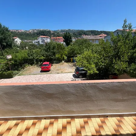 Apartments&rooms Pahljina